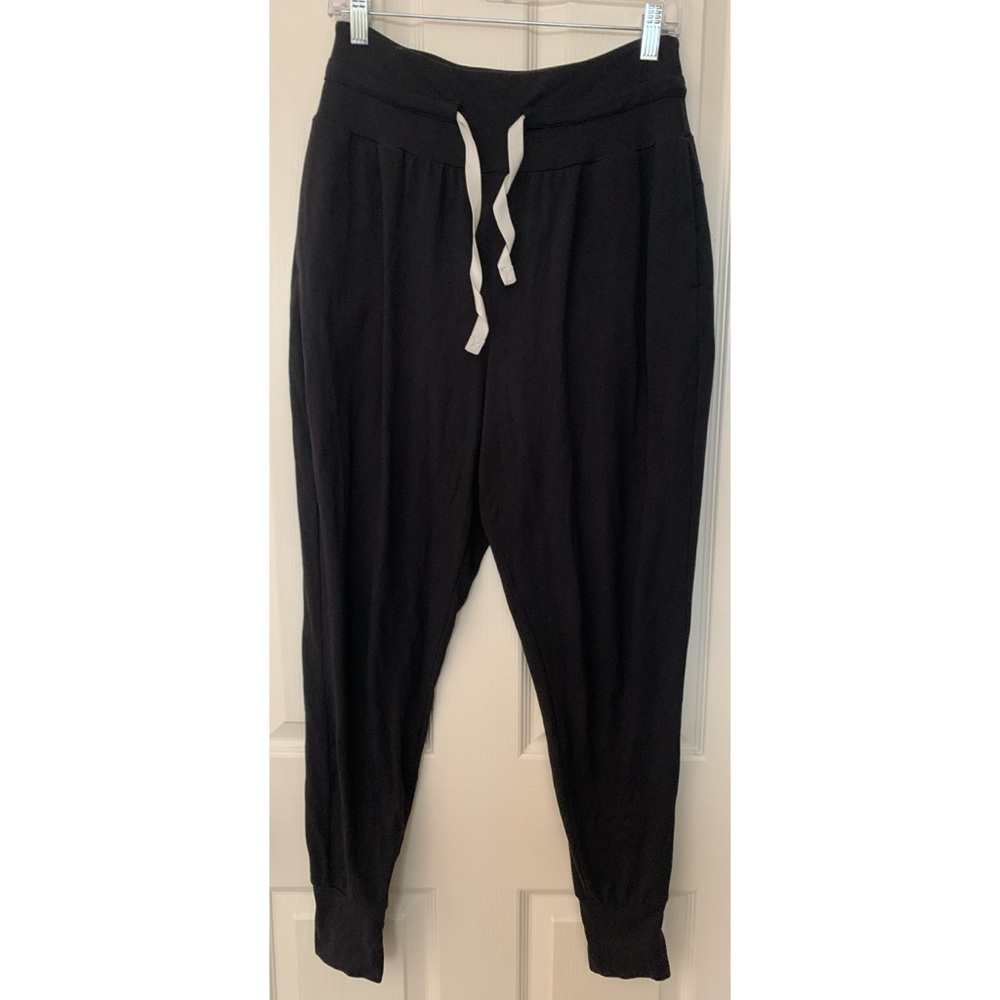 Gymshark Black Joggers Women’s Size Small